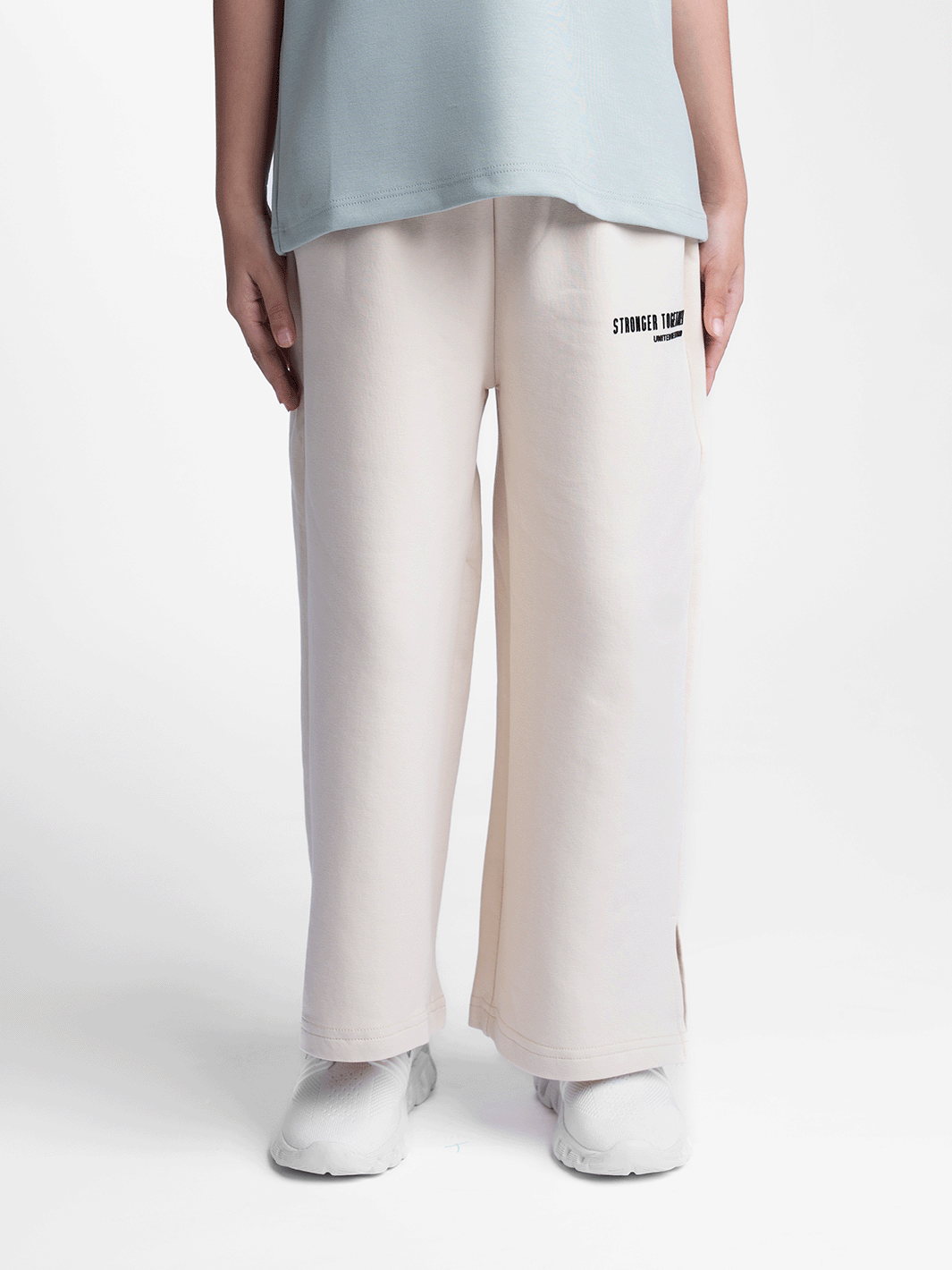 03KWP Girls Blended Cotton Wide-Leg Joggers