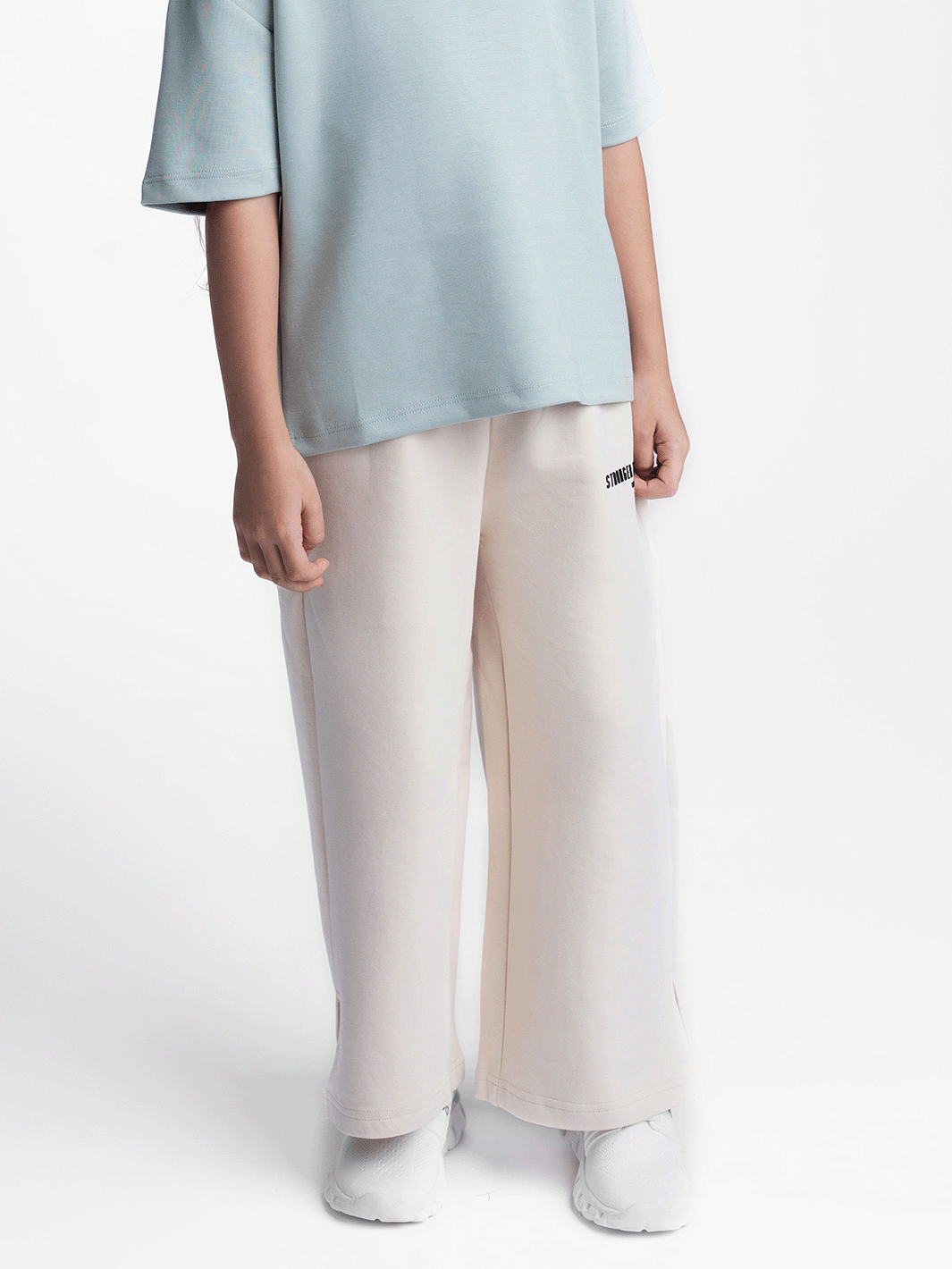 03KWP Girls Blended Cotton Wide-Leg Joggers