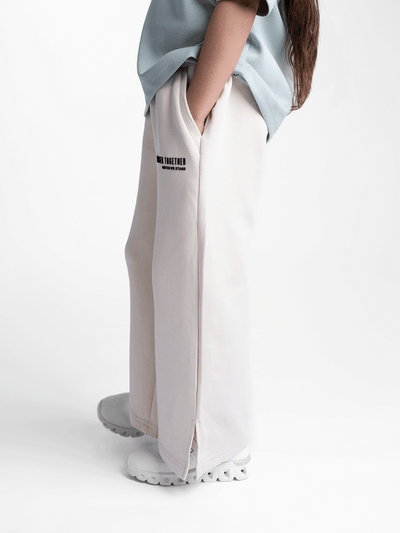 03KWP Girls Blended Cotton Wide-Leg Joggers